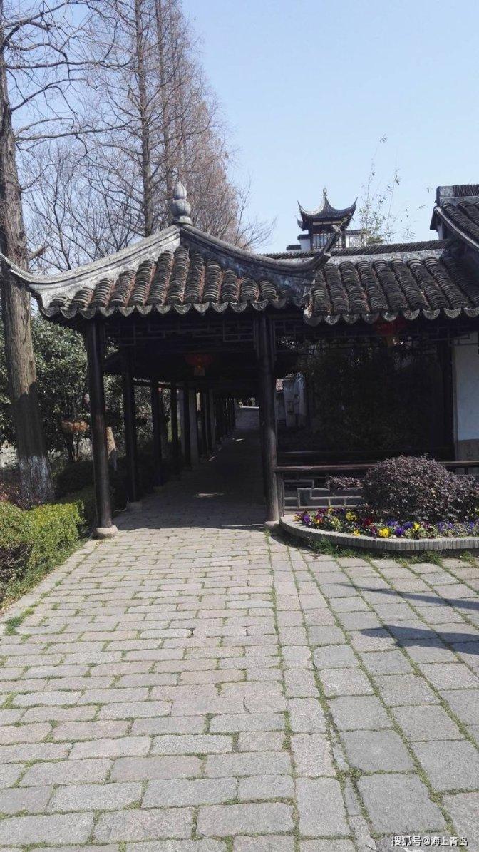 大丛林度假村逃生